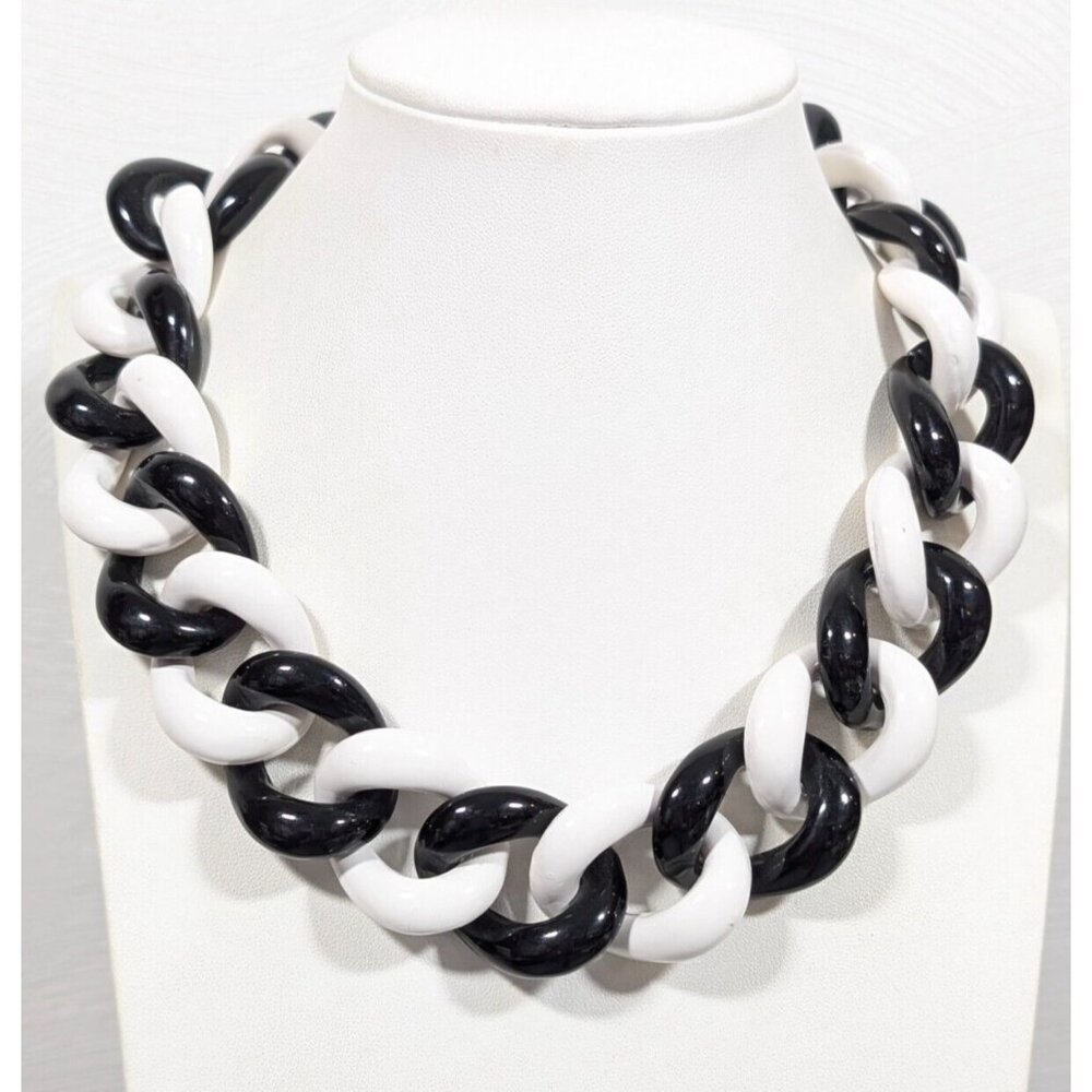 Vintage AMPCP Black White Lucite Chunky‎ Curb Link Bold Necklace MCM 19 in
